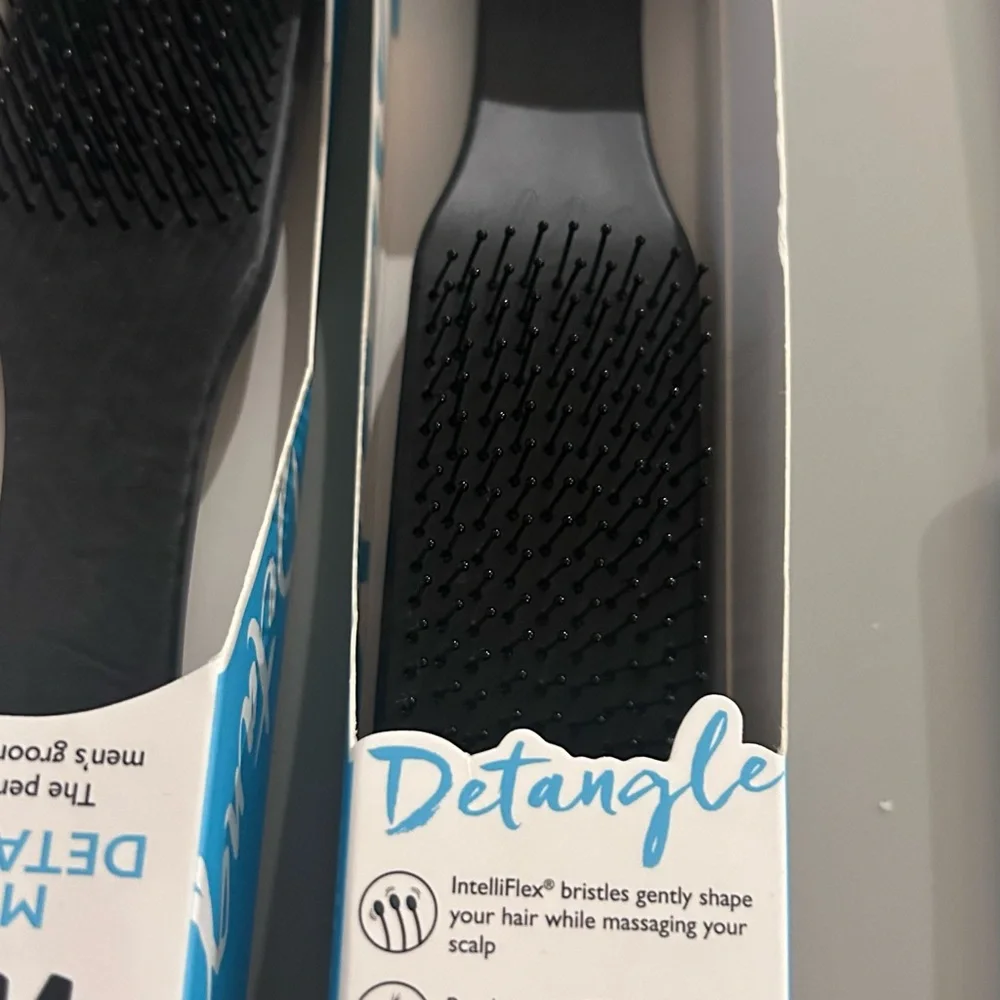Wet Brush Detangling Hair Brush for Men, Black, Stimulates Scalp & Beard NITB